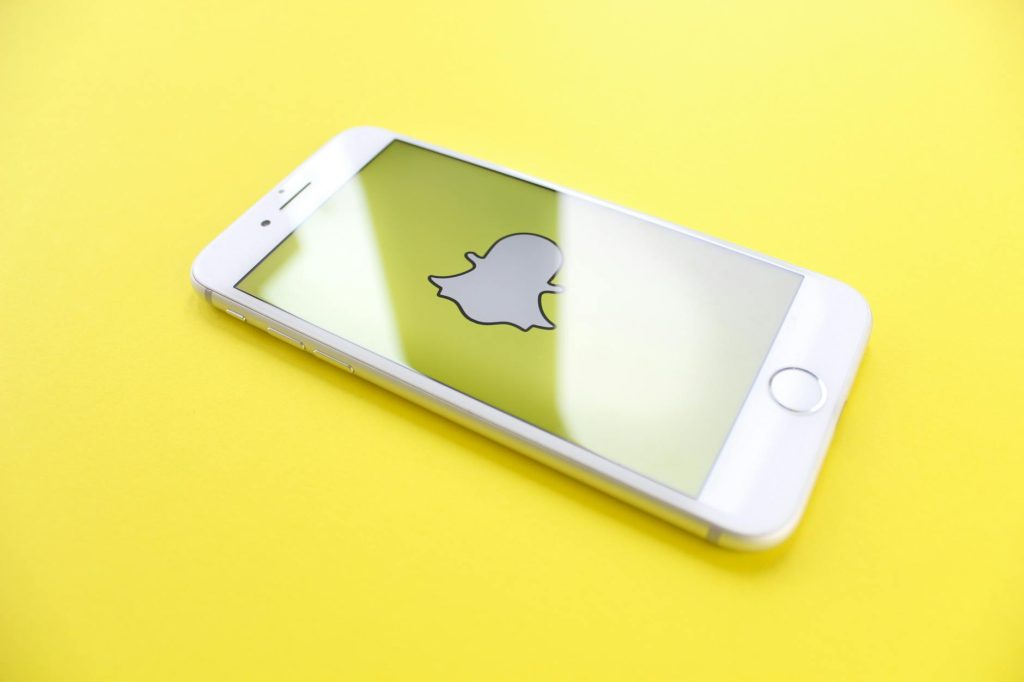 Snapchat Adds AI Chat Ads for Interactive Experience