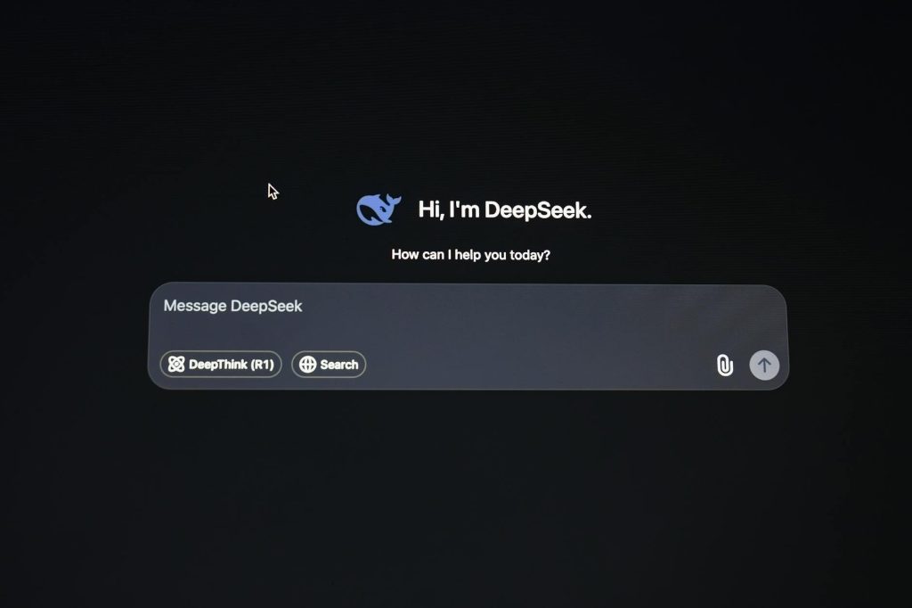 YouTube Tests AI Search with Conversational Twist