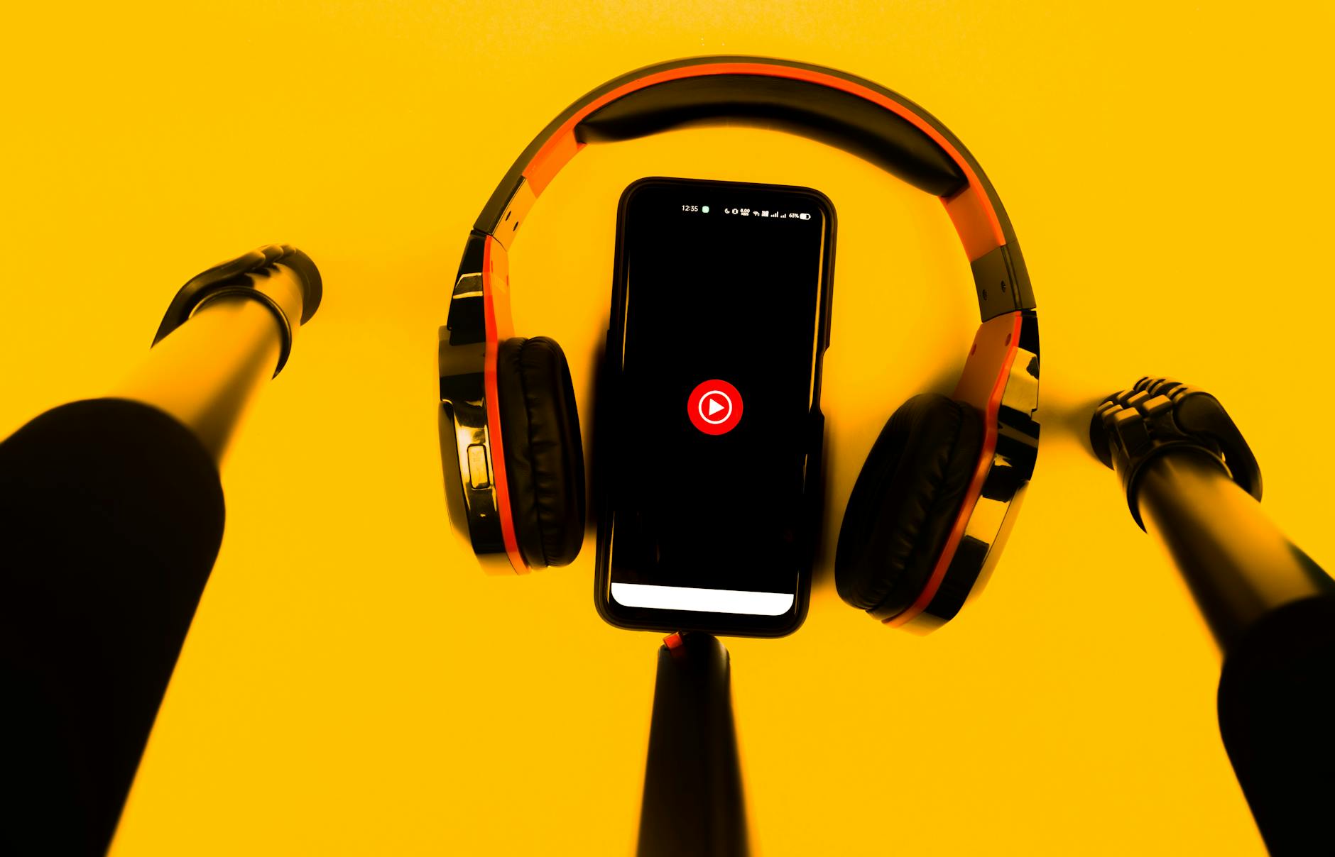 Spotify Brings Back YouTube Clips for Podcasts