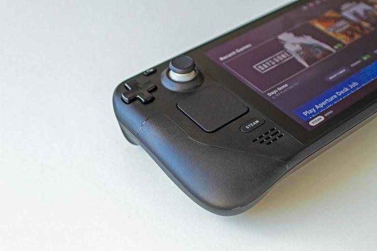 Valve Launches Reservation for Sold-Out Steam Controllers