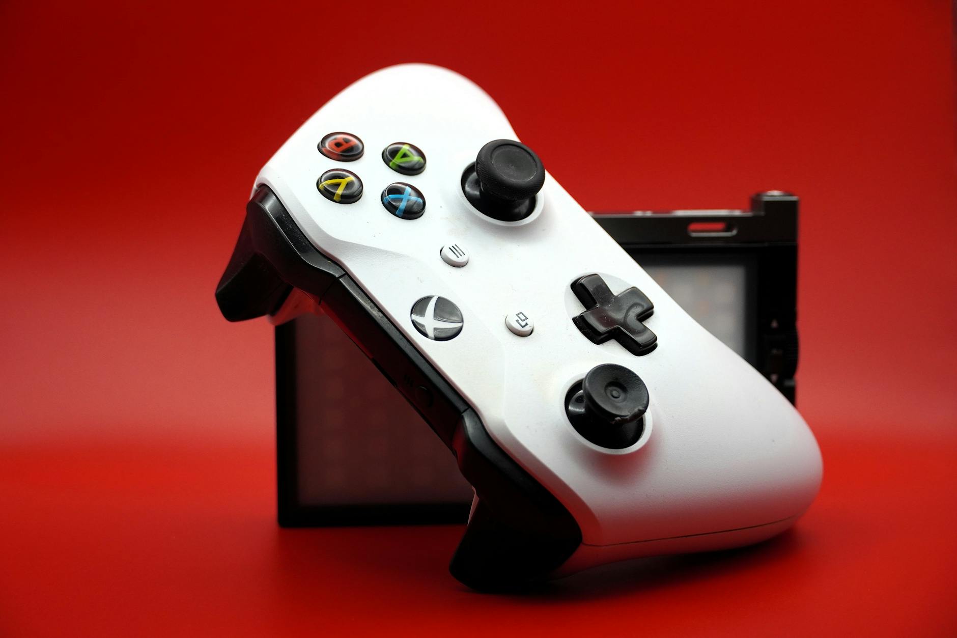 Xbox Listens to Fans, Plans Logo Changes