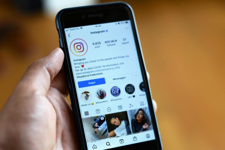 Instagram Lets You Reorder Your Profile Grid