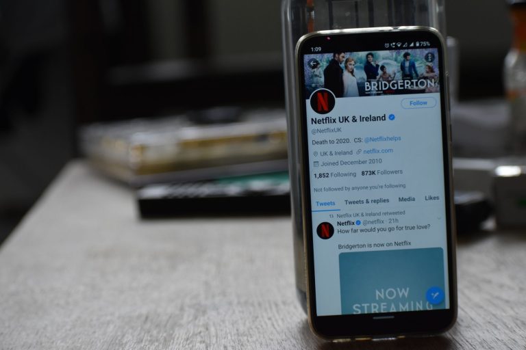 Netflix Tightens Grip on Password Sharing
