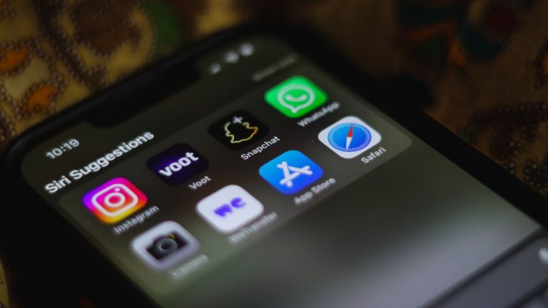 Siri Can Summarize in Safari and YouTube Now