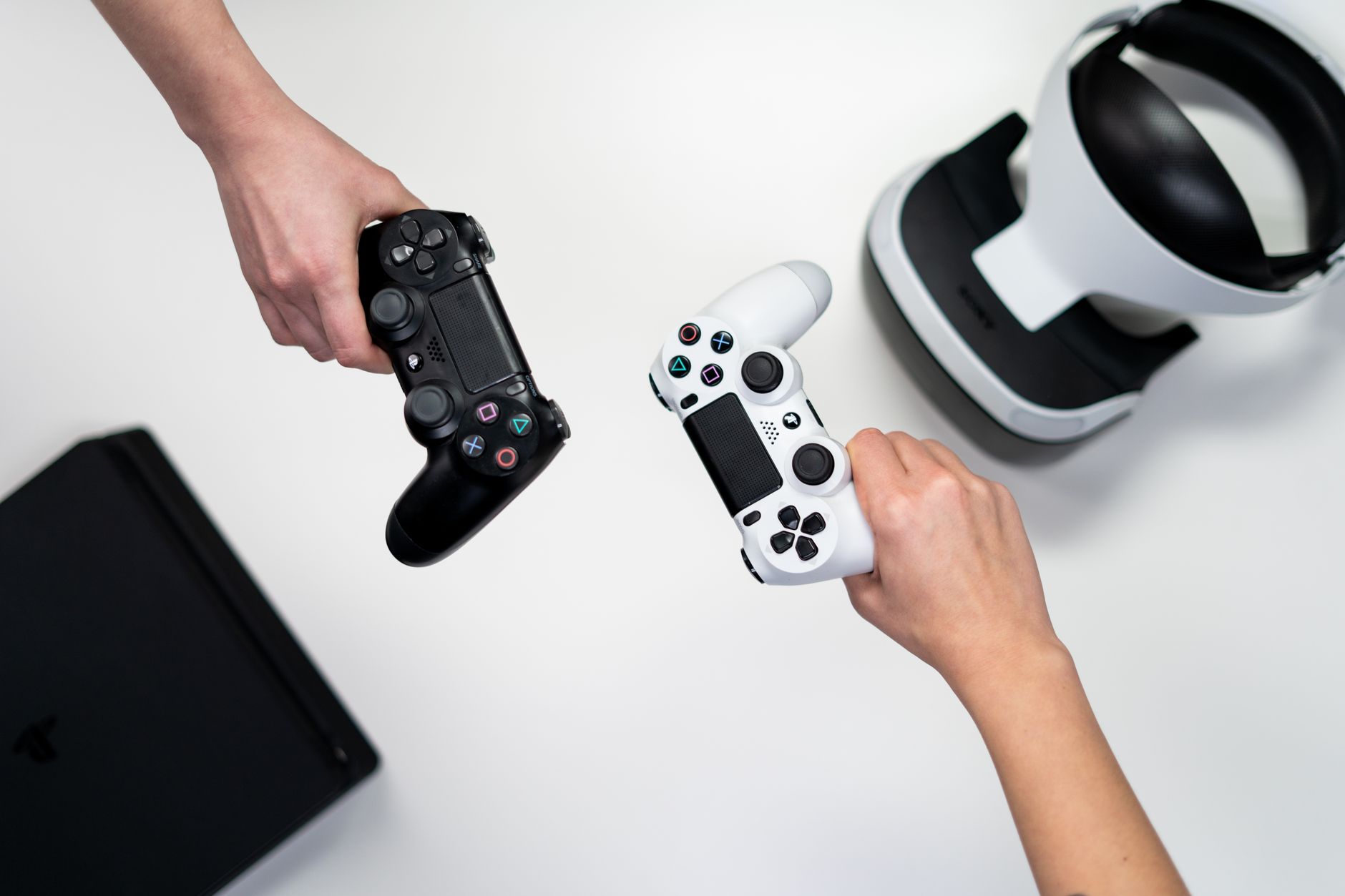 Valve’s Steam Controller Demand Surges, Delays Expected