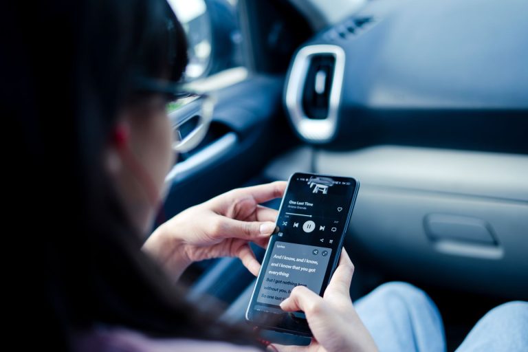 Android Auto Gets Spotify and YouTube Music Updates