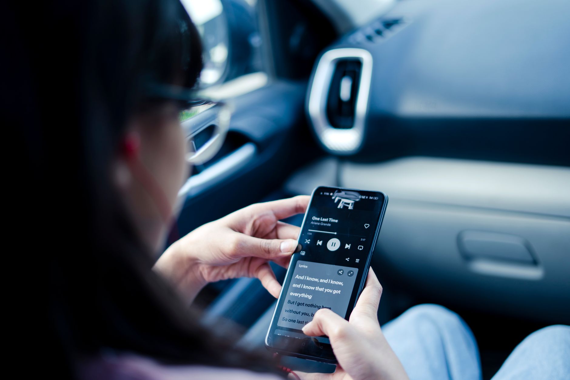 Android Auto Gets Spotify and YouTube Music Updates