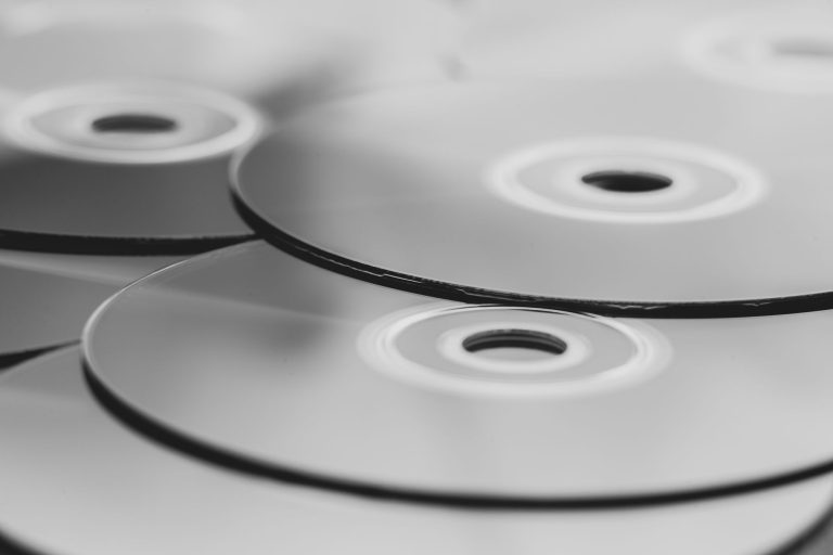Yoko Taro Mourns End of Physical Game Discs